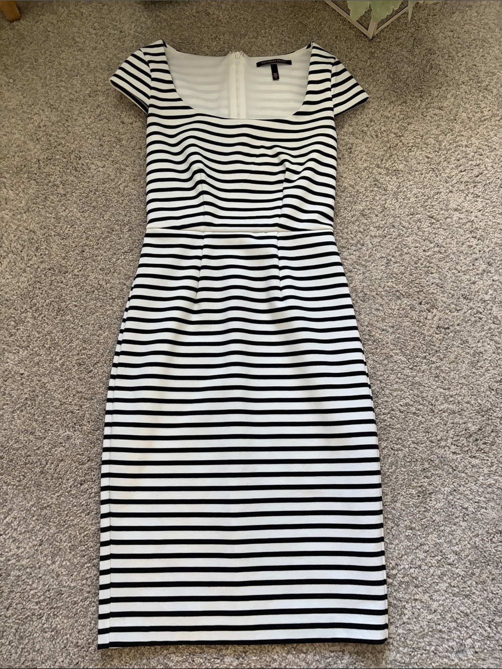 Victoria's Secret Black and White Striped Scoop Neck Dress Top Size 0